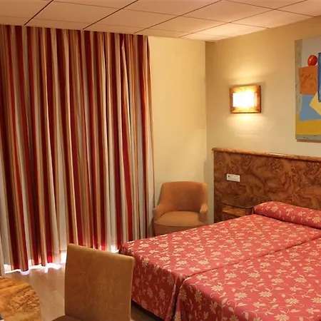 Presidente 4 Sup 4* 베니돔