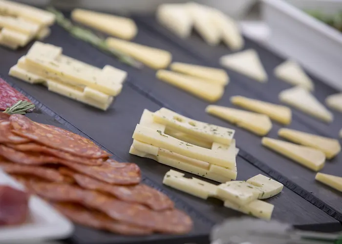 Presidente 4 Sup Отель