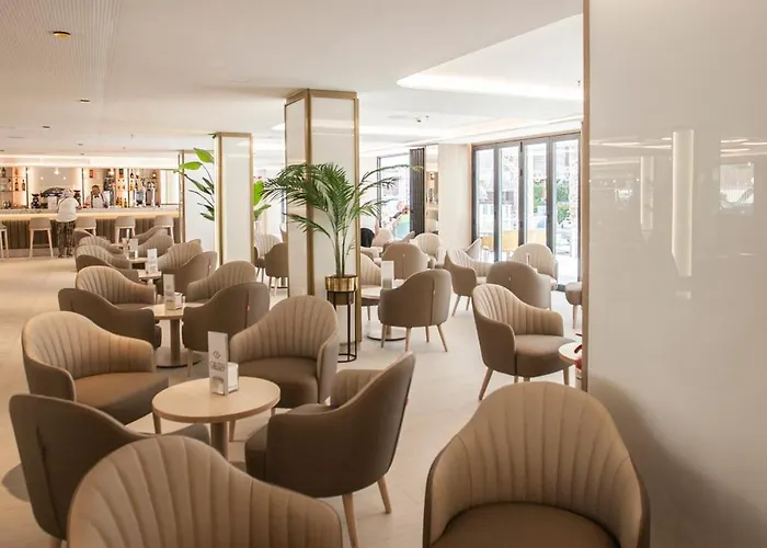 Presidente 4 Sup Hotel